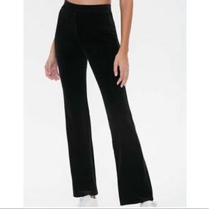 FOREVER 21 BLACK VELVET FLARE STRETCH PANTS